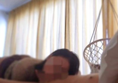 Viral Video Panas Kebaya Cokelat Muda, Kaki Sang Pria Ngangkat