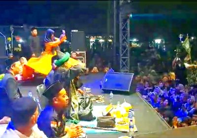 Ribuan Jamaah Gus Ali di Cepu Doakan Ganjar-Mahfud