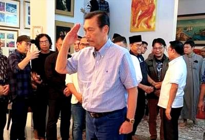 Almarhum Rizal Ramli Dimata Luhut Binsar Pandjaitan