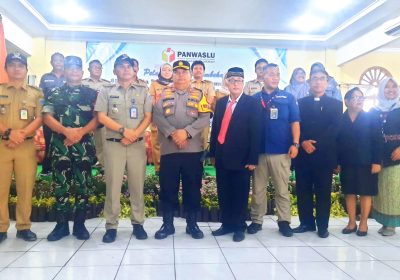 Bawaslu Palmerah Lantik 655 Pengawas TPS Se-Kecamatan Palmerah