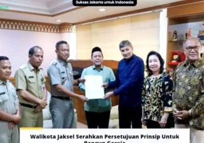 Wali Kota Jaksel Serahkan IMB Rumah Ibadah GKRI di Grogol Utara