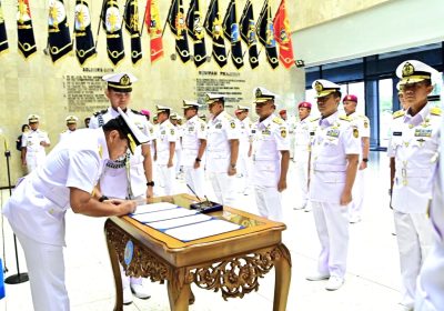 Delapan Jabatan Strategis TNI AL Diserahterimakan