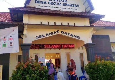 Dinas Ketahanan Pangan Kabupaten Lotim Salurkan Bantuan Beras di Sikur Selatan