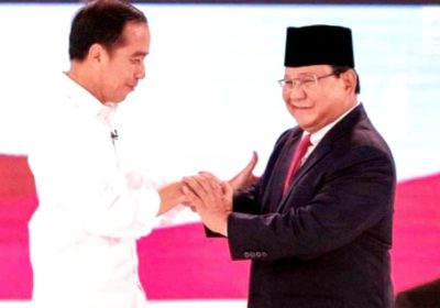 Presiden Jokowi Berikan Pangkat Jenderal Kehormatan Prabowo Subianto Rabu Besok