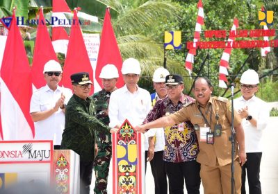 Menteri Basuki Dampingi Presiden Jokowi Resmikan 10 Ruas Inpres Jalan Daerah di Kaltim Senilai Rp561 Miliar