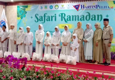 Ketua TP PKK Jaksel Essie Feransie Munjirin Santuni 650 Mustahik