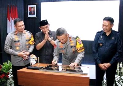 Kapolda Jatim Meresmikan Tiga Gedung Operasional Milik Polresta Malang Kota
