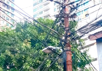 Kabel Listrik Semrawut di Sejumlah Wilayah Jaksel, Wali Kota Minta Camat dan Lurah Segera Ditertibkan