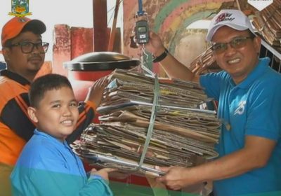 Kelurahan Karet Kuningan Edukasi dan Sosialisasi Pengelolaan Sampah Siswa MTs
