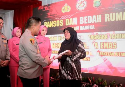 Jelang Hari Bhayangkara ke 78 Polda Metro Bedah Rumah dan Bagikan Paket Bantuan di Depok