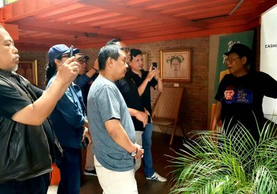 Sarnadi Adam Abadikan Budaya Betawi Dalam Karya Lukis