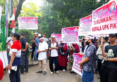 Tolak Kenaikkan Sewa Ratusan Pedagang Demo di PIK Cakung Jakarta Timur