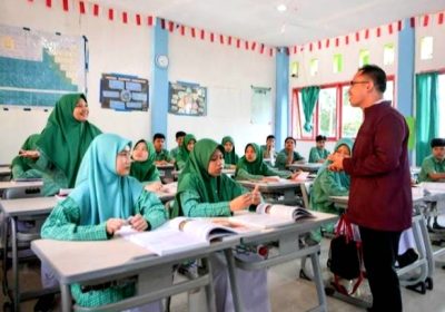 Peningkatan Kesejahteraan dan Kompetensi Guru Jadi Pilar Penting Merdeka Belajar
