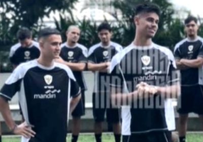 Mees Hilgers dan Eliano Reijnders Akan Diambil Sumpah WNI di Belanda