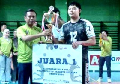 Tim Bola Voli Kecamatan Pesanggrahan Sabet Gelar Juara Wali Kota Jaksel