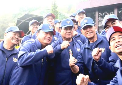 Usai Retret di Akmil Magelang Presiden Prabowo dan Menterinya Tiba di Jakarta