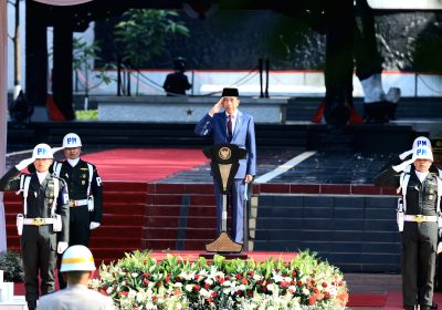 Jokowi Pimpin Upacara Hari Kesaktian Pancasila di Lubang Buaya, Kapolri Turut Dampingi