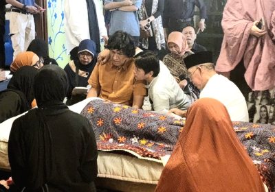 Hj Marissa Haque  Pergi untuk Selamanya, Ikang Fawzi pun Berduka