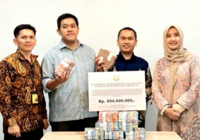 Kejari Tasikmalaya Eksekusi Rp954 Juta Uang Korupsi Dana Hibah