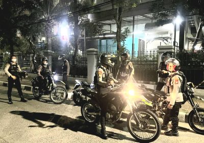 Makin Gila, Polres Jakbar Gagalkan Tawuran, 8 Remaja dan Sajam Diamankan