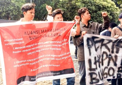 AMBJ Gelar Aksi Tindaklanjuti Pencucian Uang Diduga Dilakukan Bupati Bungo di Kejagung