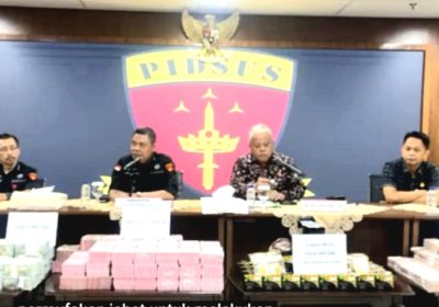 Kejagung Pamerkan Uang Dugaan Suap Vonis Bebas Ronald Tannur