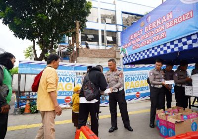 Korlantas Polri Gelar “Jumat Berkah”: Makan Siang Gratis