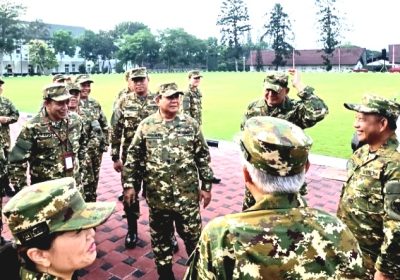 Menteri Kabinet Merah Putih dan Presiden Prabowo Mulai Latihan Baris Berbaris di Kawasan Akmil Magelang