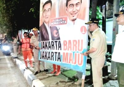Minggu Tenang Pilkada, Gabungan Pemkot Jaksel Turunkan Seluruh Alat Peraga Kampanye