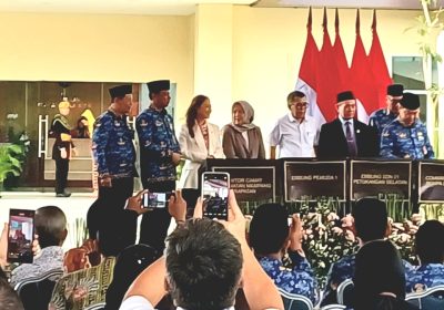 Pj Gubernur DKI Resmikan Kantor Kecamatan Mampang Prapatan dan Sejumlah Proyek