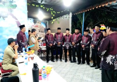 Rachman Setiana Kukuhkan Ketua RT Terpilih di RW07 Kelurahan Jatinegara