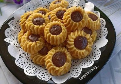 Chocolate Cornflake Cookies