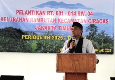 Lurah Rambutan Ikhwan Muhamad Ali Kukuhkan Puluhan Rukun Tetangga