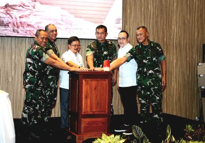 Kasad Resmikan Plant 5B Extension PT Arwana Citramulia Tbk di Mojokerto