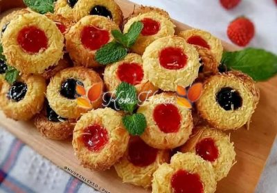 Cheese Thumbprint Cookies With Jam