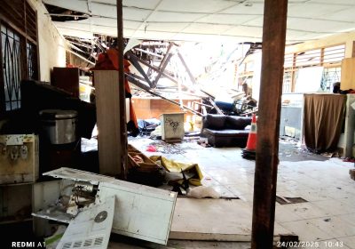Gedung SKKT Keramat Pela Tak Layak Kondisi Rusak Parah