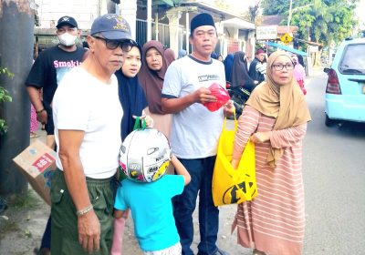 Warga Gang Bahagia Tabur Takjil Jum’at Berkah