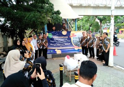 PN Jaktim Bagikan Takjil dan Buka Puasa Bersama