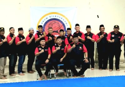Forum Silaturahmi Para Ketua Kelurahan Palmerah Gelar Bukber dan Tarawih bersama