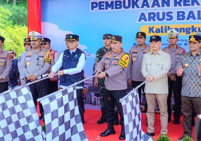 Kapolri Lepas Flag Off One Way Nasional Arus Balik Lebaran 2025 di KM 414-KM 70