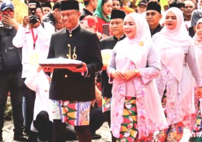 Meriahkan Lebaran Betawi Wali Kota Munjirin Bawa Hantaran Makanan Khas Jaksel