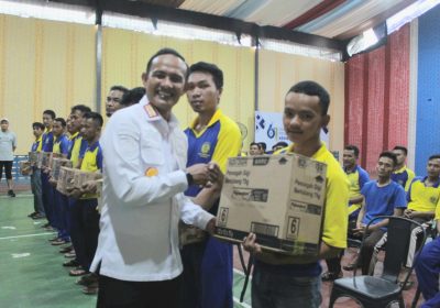 Lapas Narkotika Cirebon-Vihara Hemadhiro Mettavati Dan Parami Berbagi 1.300 Paket Alat Mandi untuk Warga Binaan