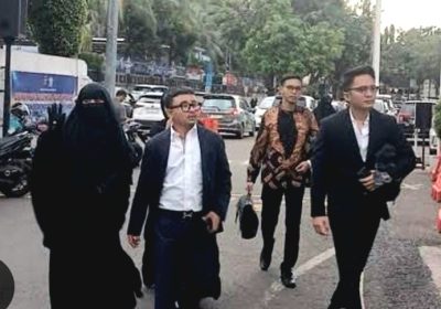 Abidzar Al-Ghifari dan Umi Pipik Lapor ke Polda Metro Jaya Tindak Netizen Penghina di Media
