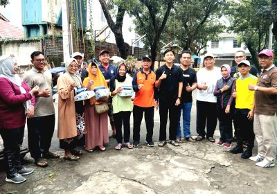 Kerja Bakti Massal RW/RT-LMK Berikan Apresiasi Doorprize untuk Warga