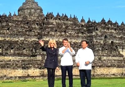 Prabowo Jelaskan Candi Borobudur Situs Bersejarah dan Mahakarya Peradaban kepada Emmanuel Macron