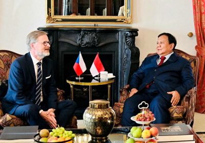 Presiden Prabowo Bertemu PM Republik Ceko Petr Fiala di Praha