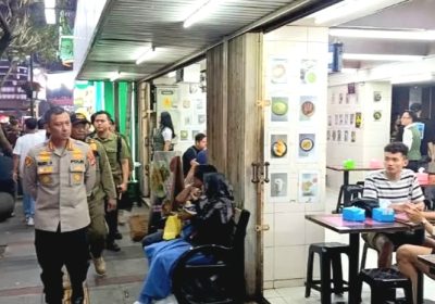 Polrestabes Bandung dan Satpol PP Sosialisasi Jam Malam Bagi Pelajar