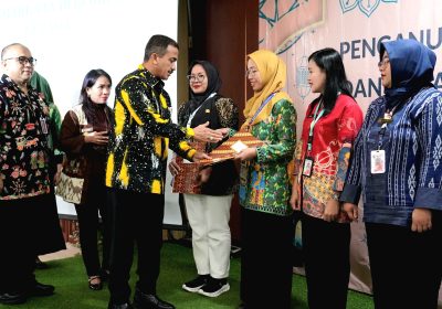 Wali Kota Jaksel M Anwar Buka Penganugrahan Penghargaan Tenaga Medis dan Tenaga Kesehatan Teladan