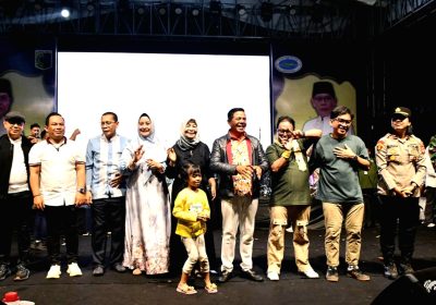 Wali Band Hibur Masyarakat Lombok Timur di Puncak Perayaan Muharam Expo Lapnas