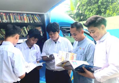 SMP Islam Bahrul Ulum Gelar MPLS Bermuatan Literasi Perpustakaan Keliling